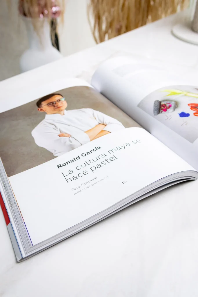 Chef repostero Ronald García